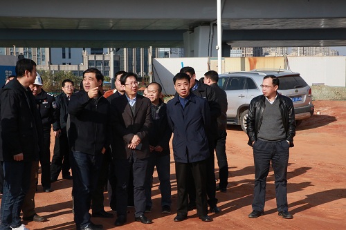 副市長宋鈾一行調(diào)研我司昌南大道、洪都大道快速路改造項(xiàng)目